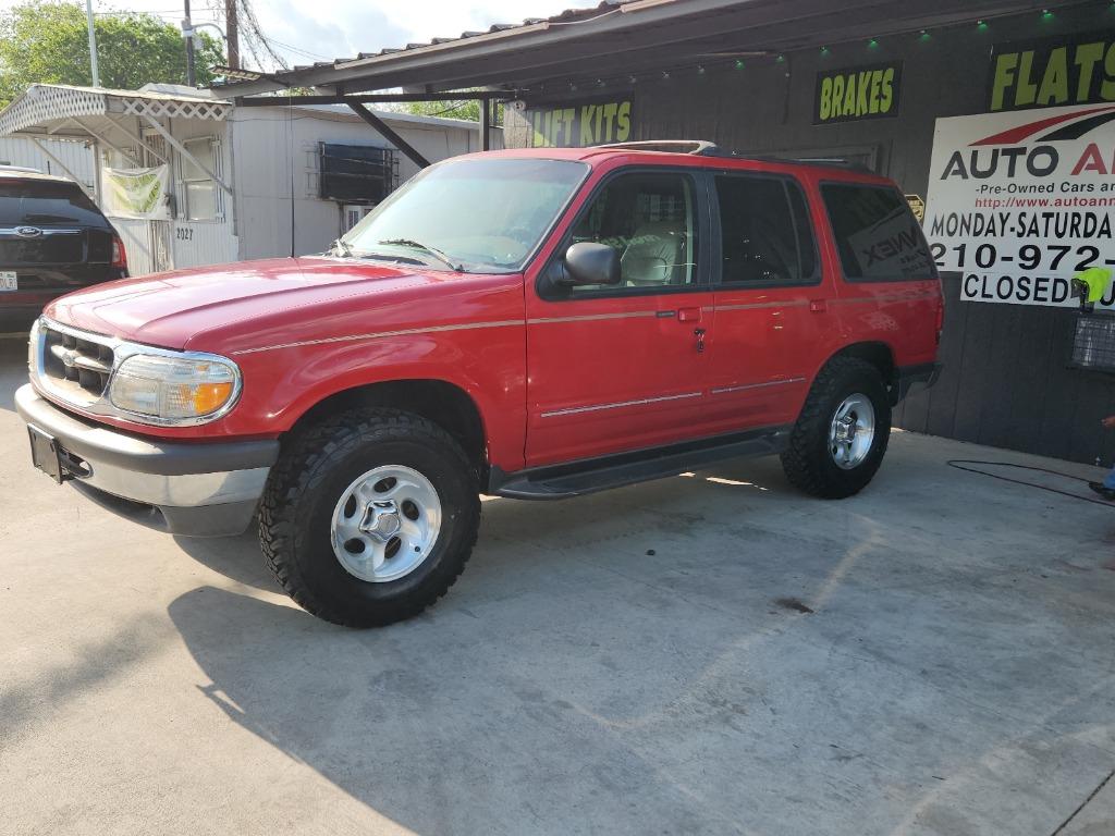 1998 Ford Explorer XL's photo