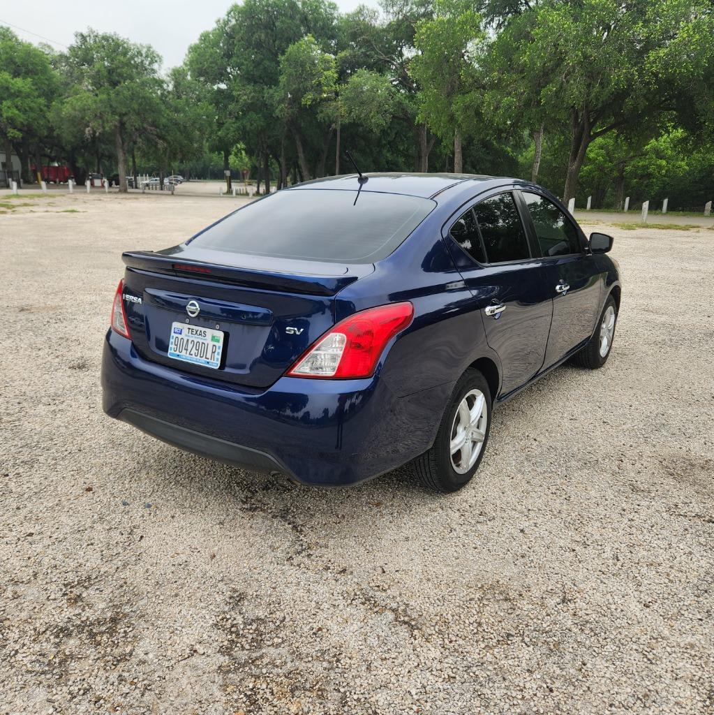2018 Nissan Versa Sedan SV - Photo 6