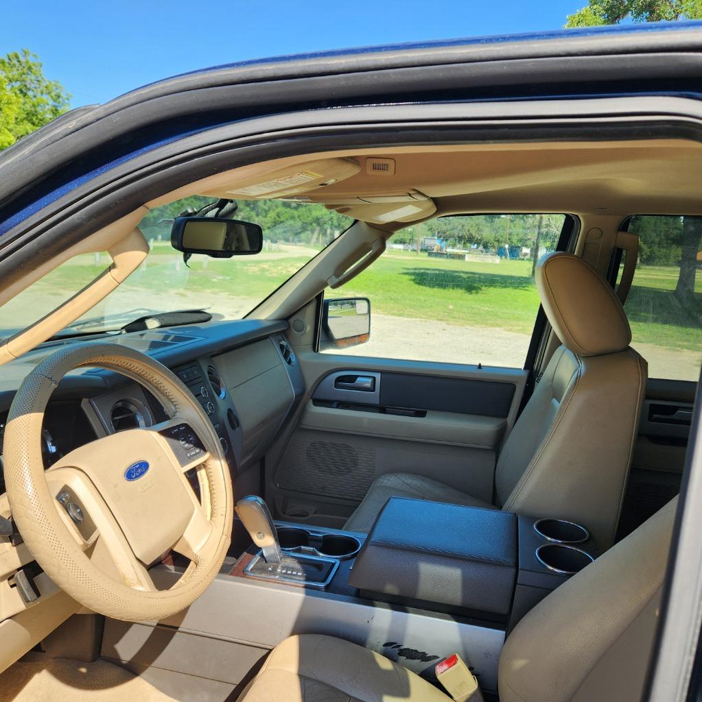 2014 Ford Expedition XLT - Photo 8
